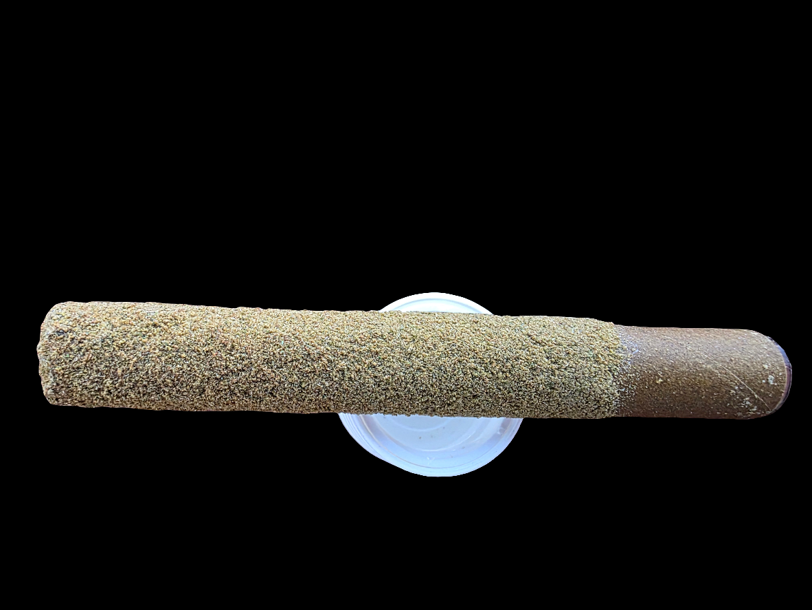 Live rosin/diamonds infused 2.5g blunt dusted with dry sift hash, premium wrap and quartz glass tip!