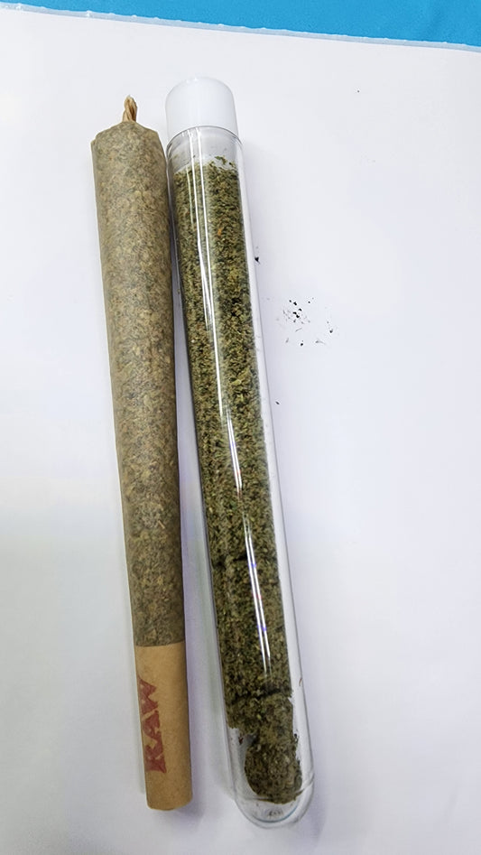 One king pre-roll & 1 gram kirf combo