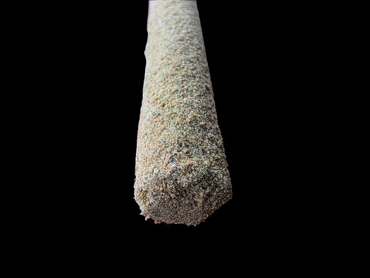 Live rosin/diamonds infused 2.5g blunt dusted with dry sift hash, premium wrap and quartz glass tip!